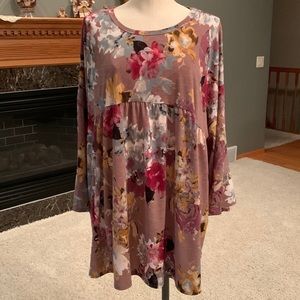 Crepas Floral Top, Size 3X, NWT
